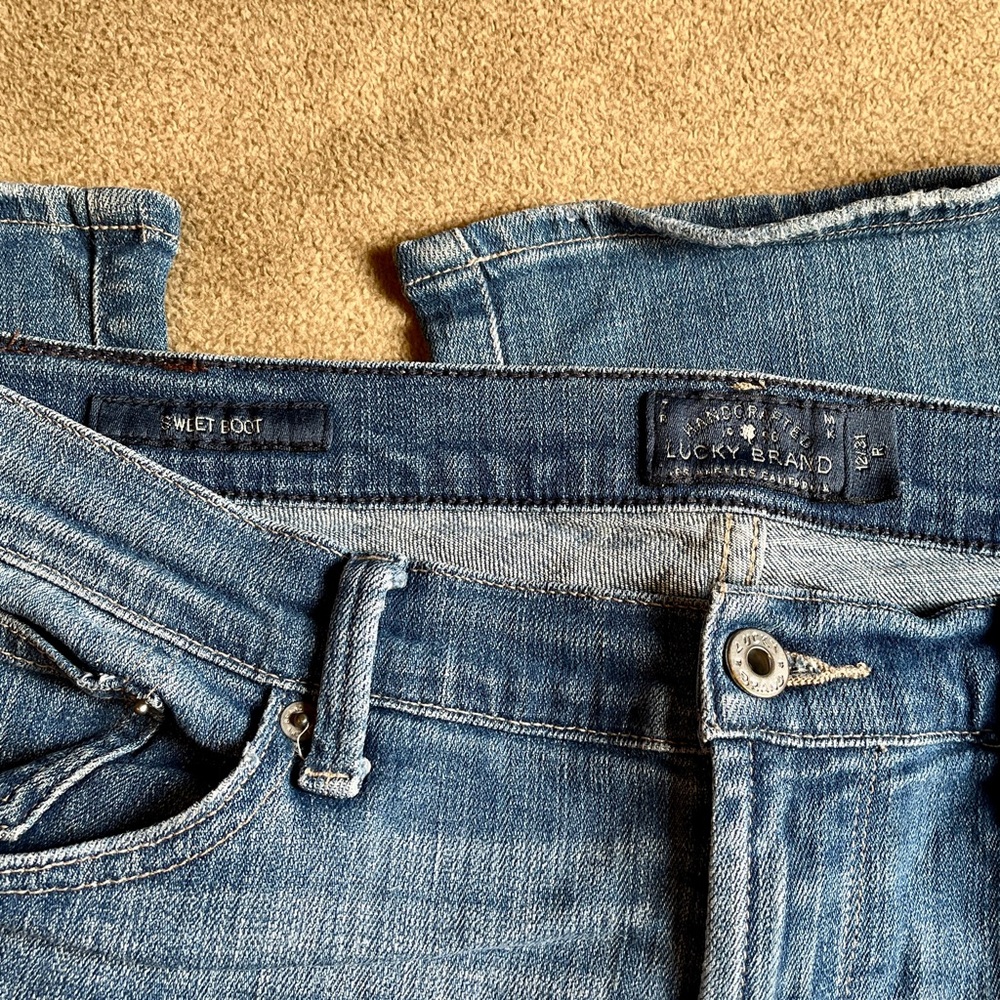 Lucky Brand Sweet Boot style jeans size 12/31 regular - Picture 2 of 6